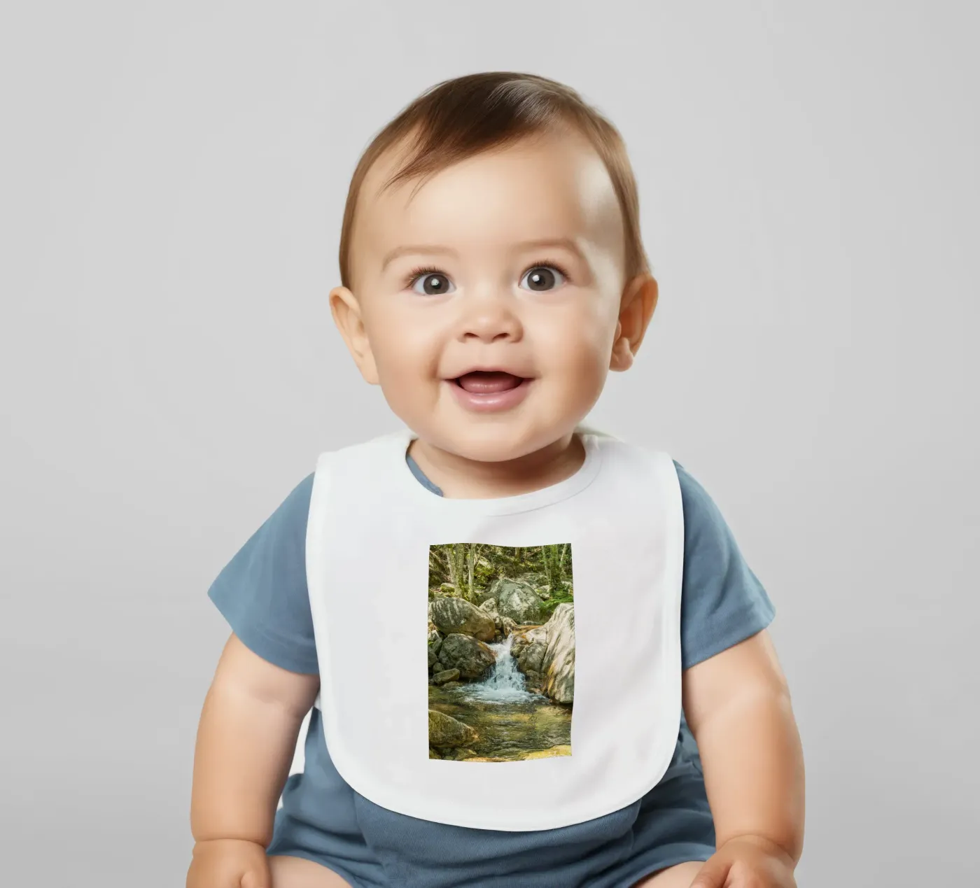 Waterfall baby slabbetje van Curious Collections by Marielle Leenders