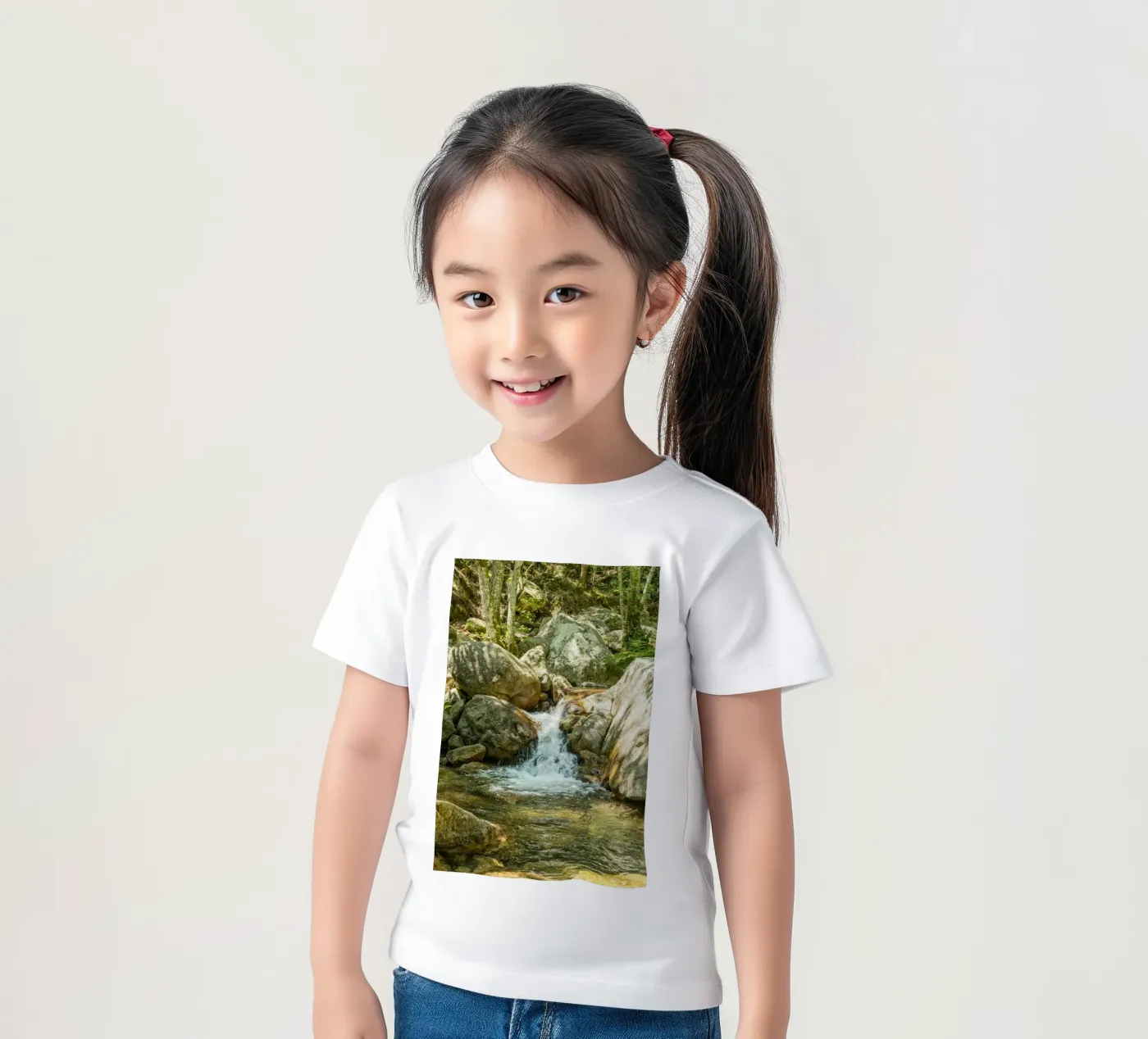 Cascata t-shirt bambini da Curious Collections by Marielle Leenders