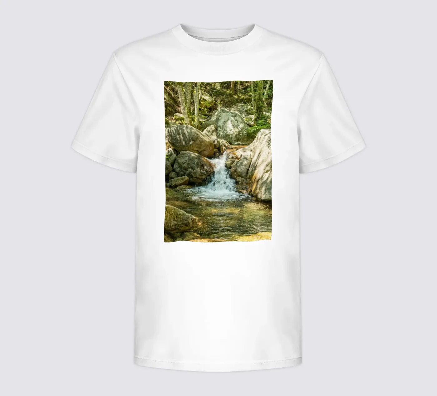 Cascata t-shirt bambini da Curious Collections by Marielle Leenders