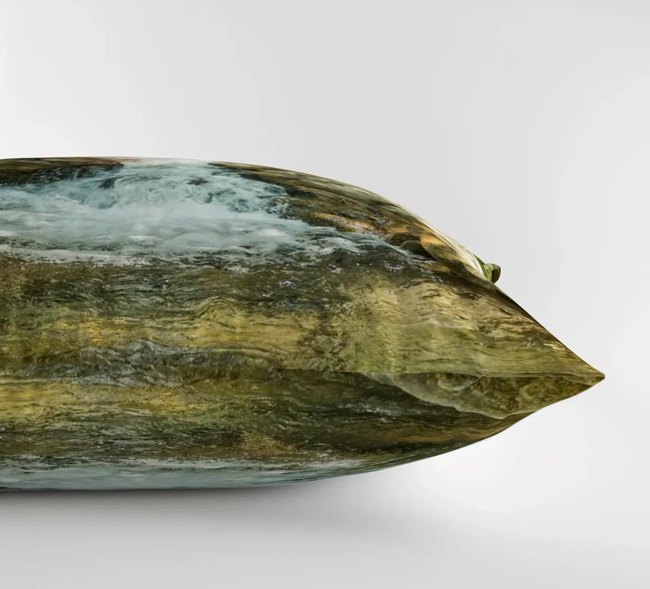 Cascata cuscino da Curious Collections by Marielle Leenders