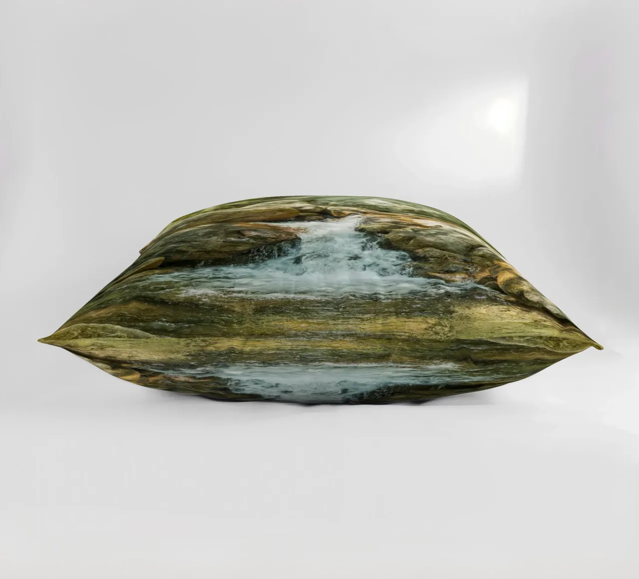 Cascata cuscino da Curious Collections by Marielle Leenders