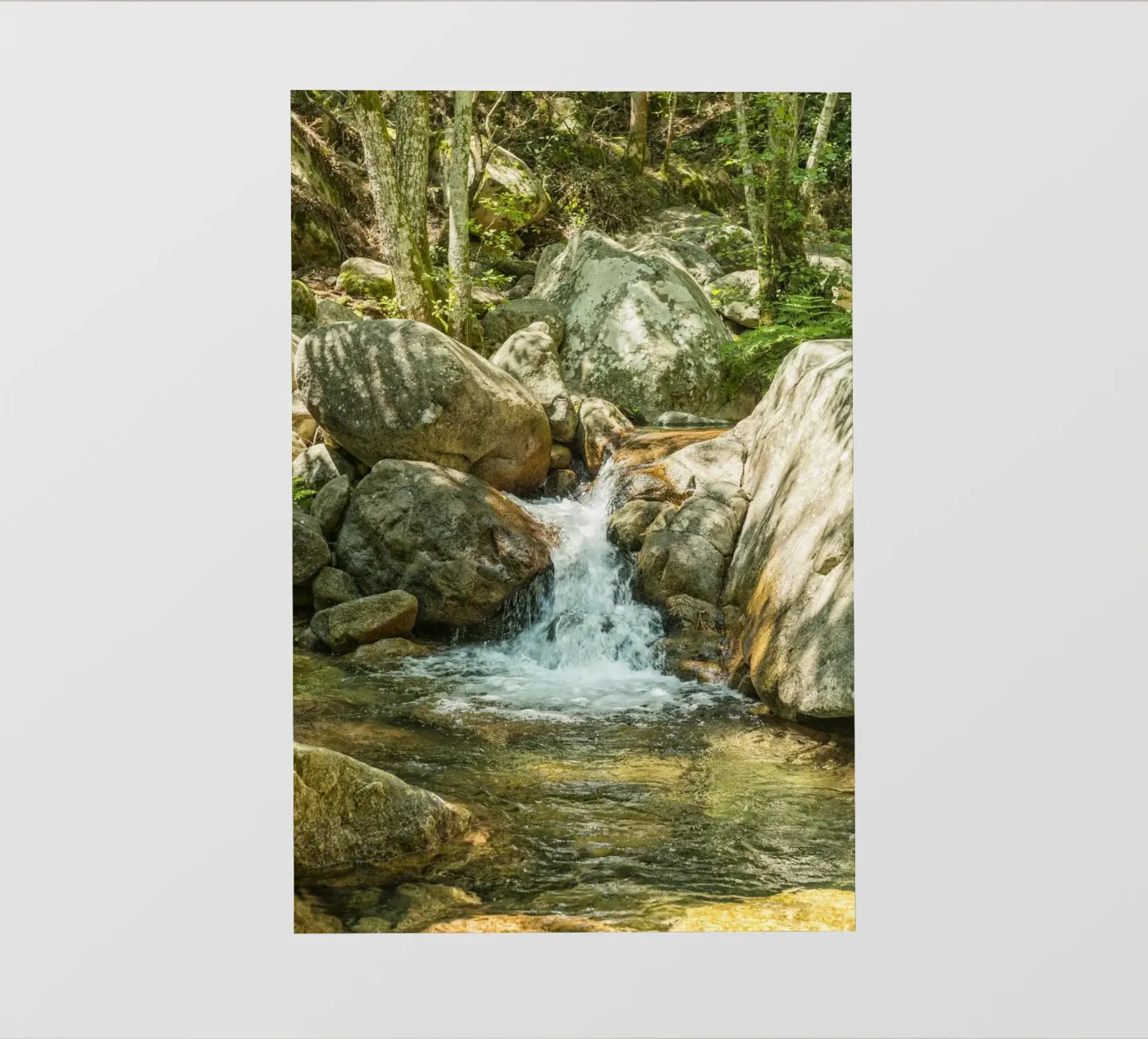 Waterval fotobehang van Curious Collections by Marielle Leenders