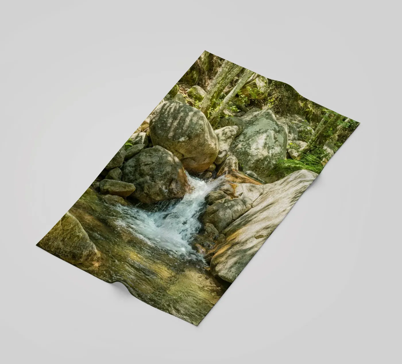 Waterfall telo mare da Curious Collections by Marielle Leenders