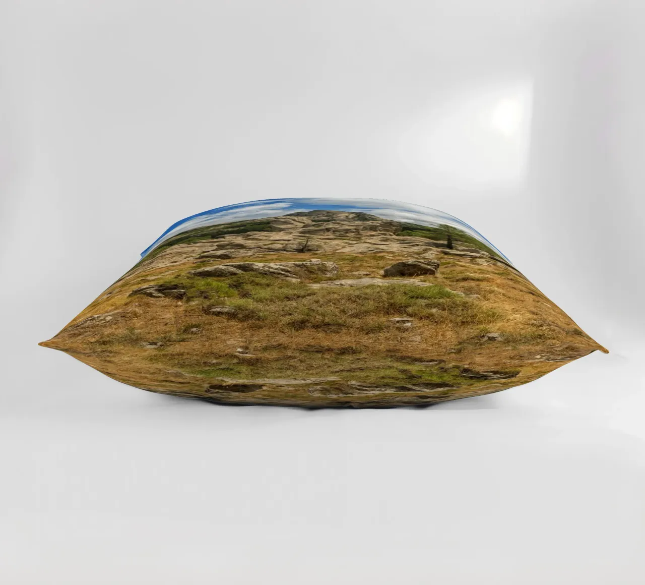 Mountainview Corsica cuscino da Curious Collections by Marielle Leenders