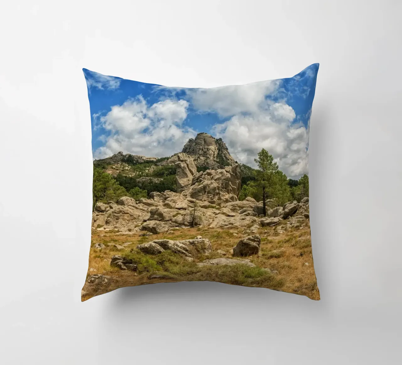 Mountainview Corsica cuscino da Curious Collections by Marielle Leenders