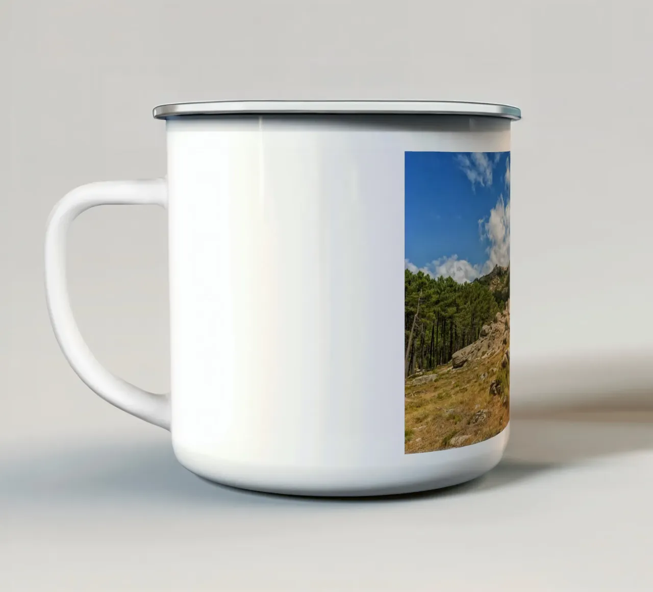 Mountainview Corsica tazza in smalto da Curious Collections by Marielle Leenders