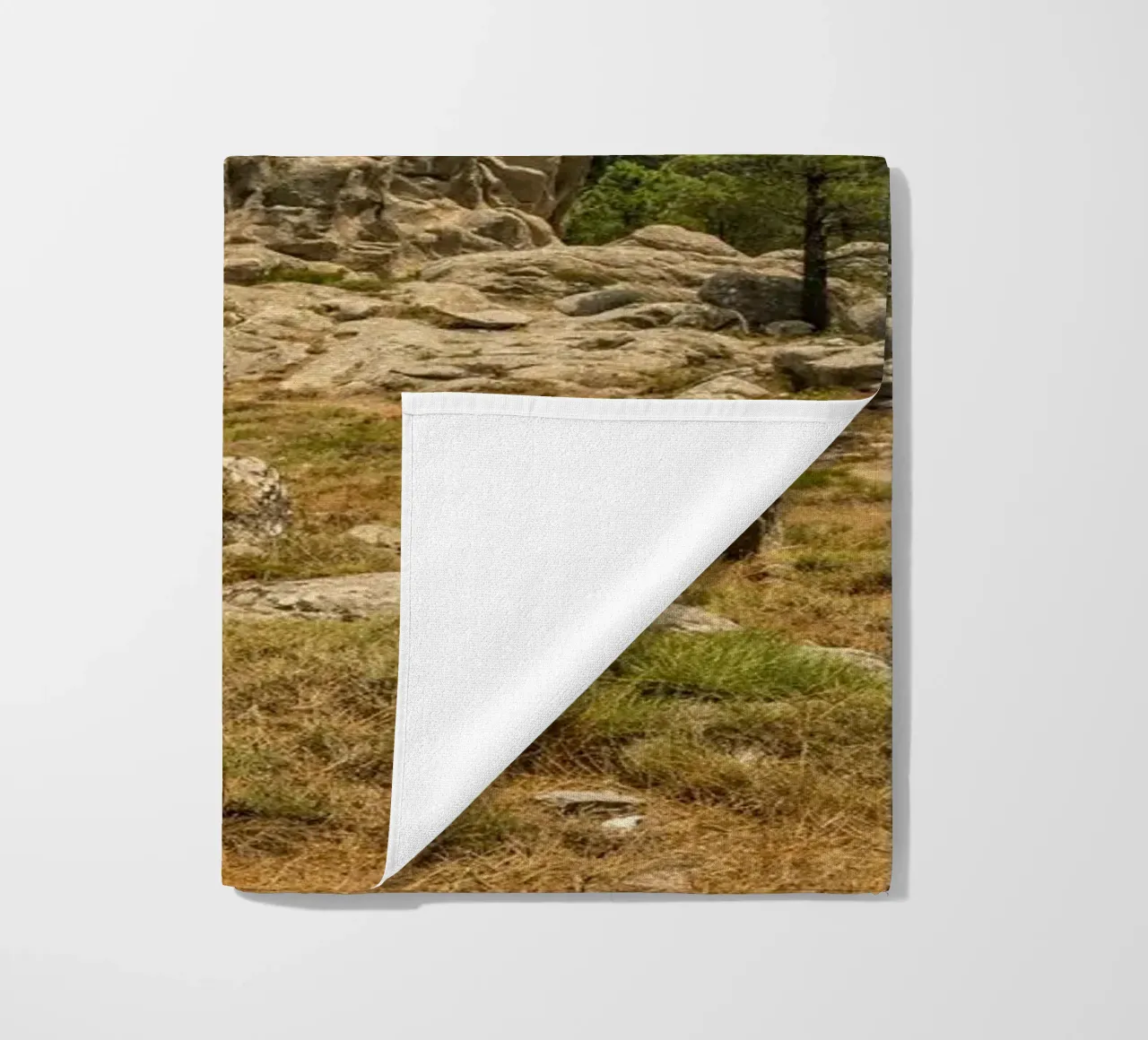 Mountainview Corsica telo mare da Curious Collections by Marielle Leenders