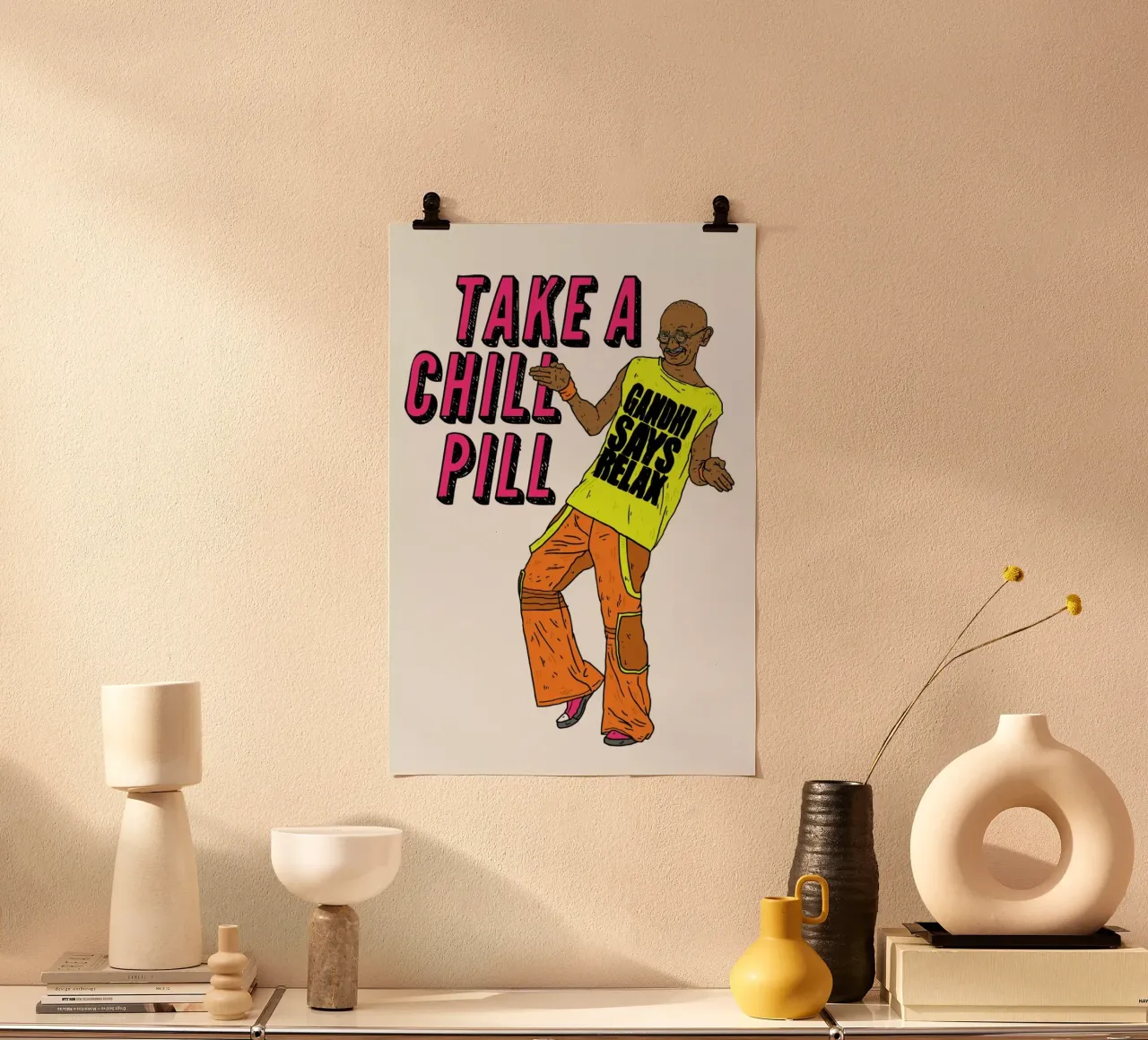 Gandhi One poster con telaio in legno da Nick Cocozza