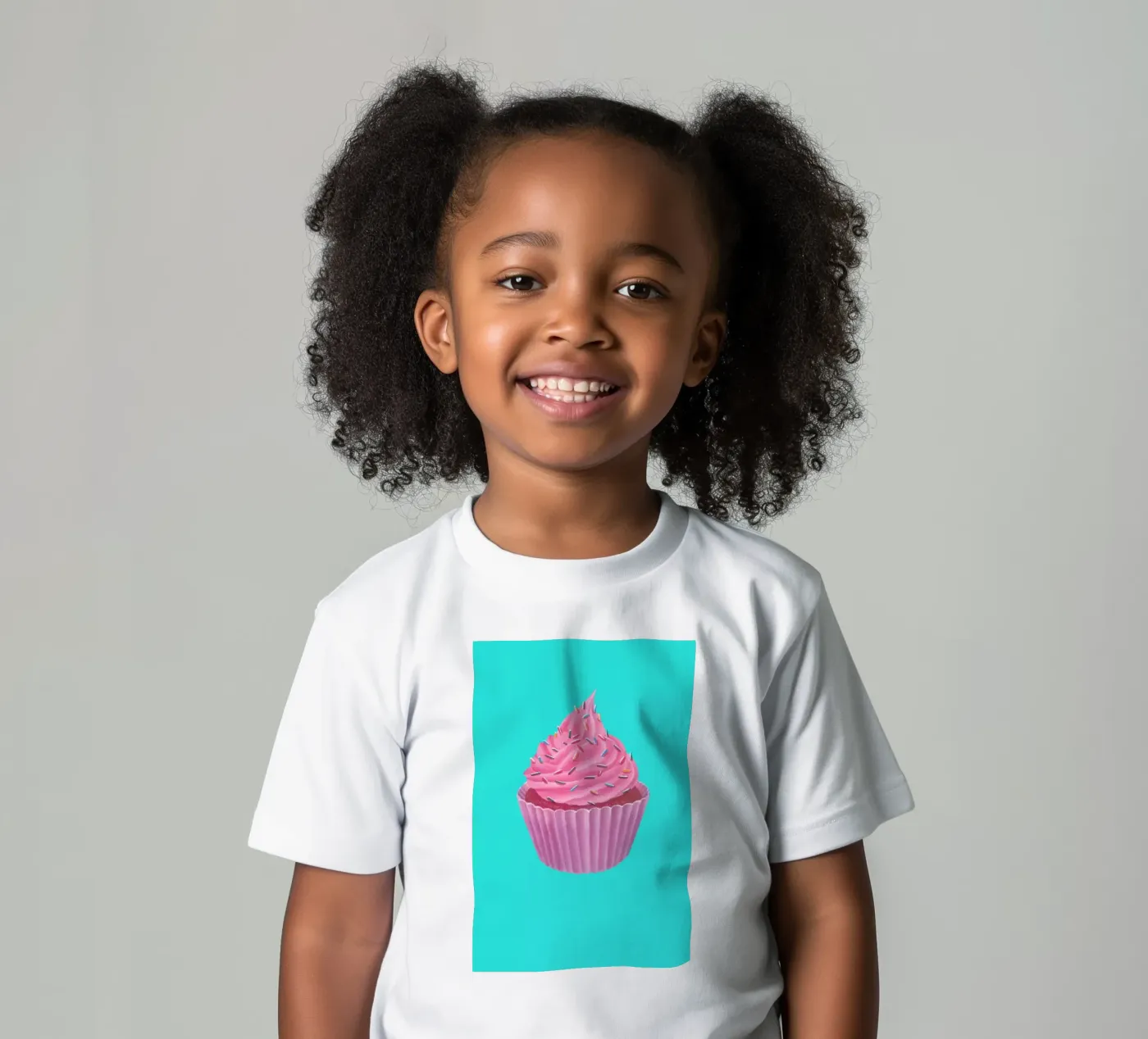 Cupcake t-shirt bambini da Maria Vdovichenko