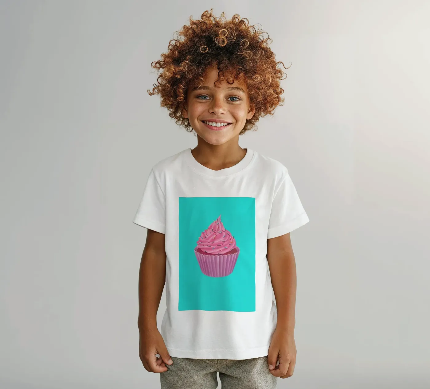 Cupcake t-shirt bambini da Maria Vdovichenko