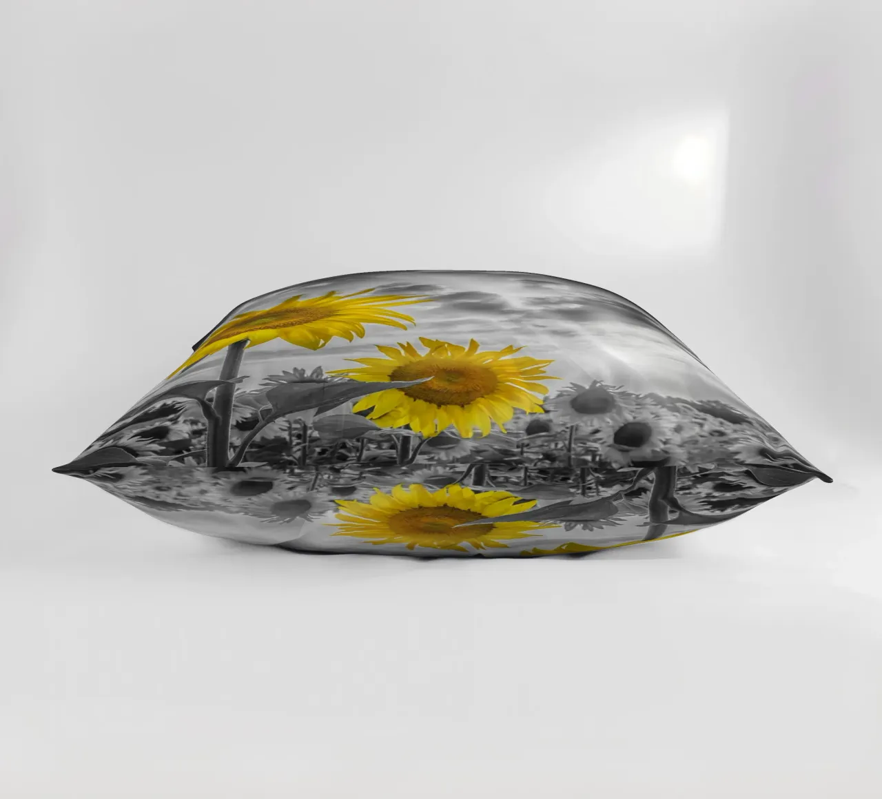 Due girasoli a fuoco cuscino da Melanie Viola