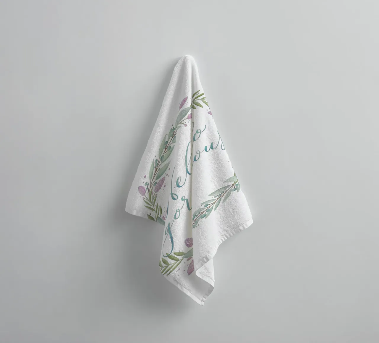 Ghirlanda floreale: Ciao, splendido. Fiori con calligrafia delicata asciugamano da bagno da CalliLetters