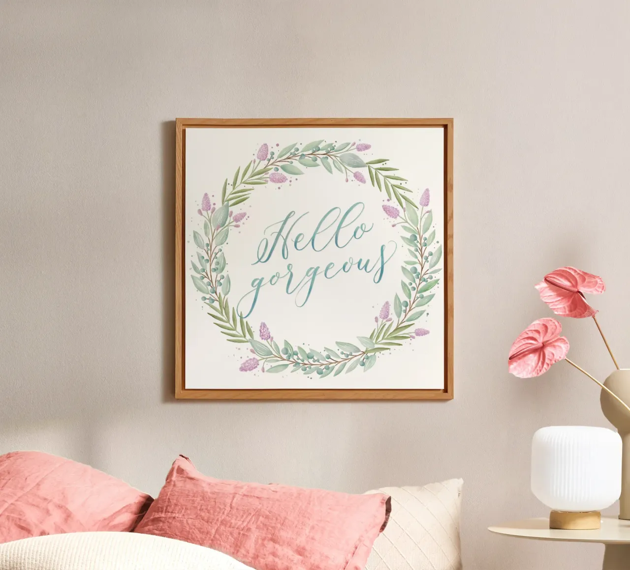 Ghirlanda floreale: Ciao, splendido. Fiori con calligrafia delicata alluminio dibond da CalliLetters