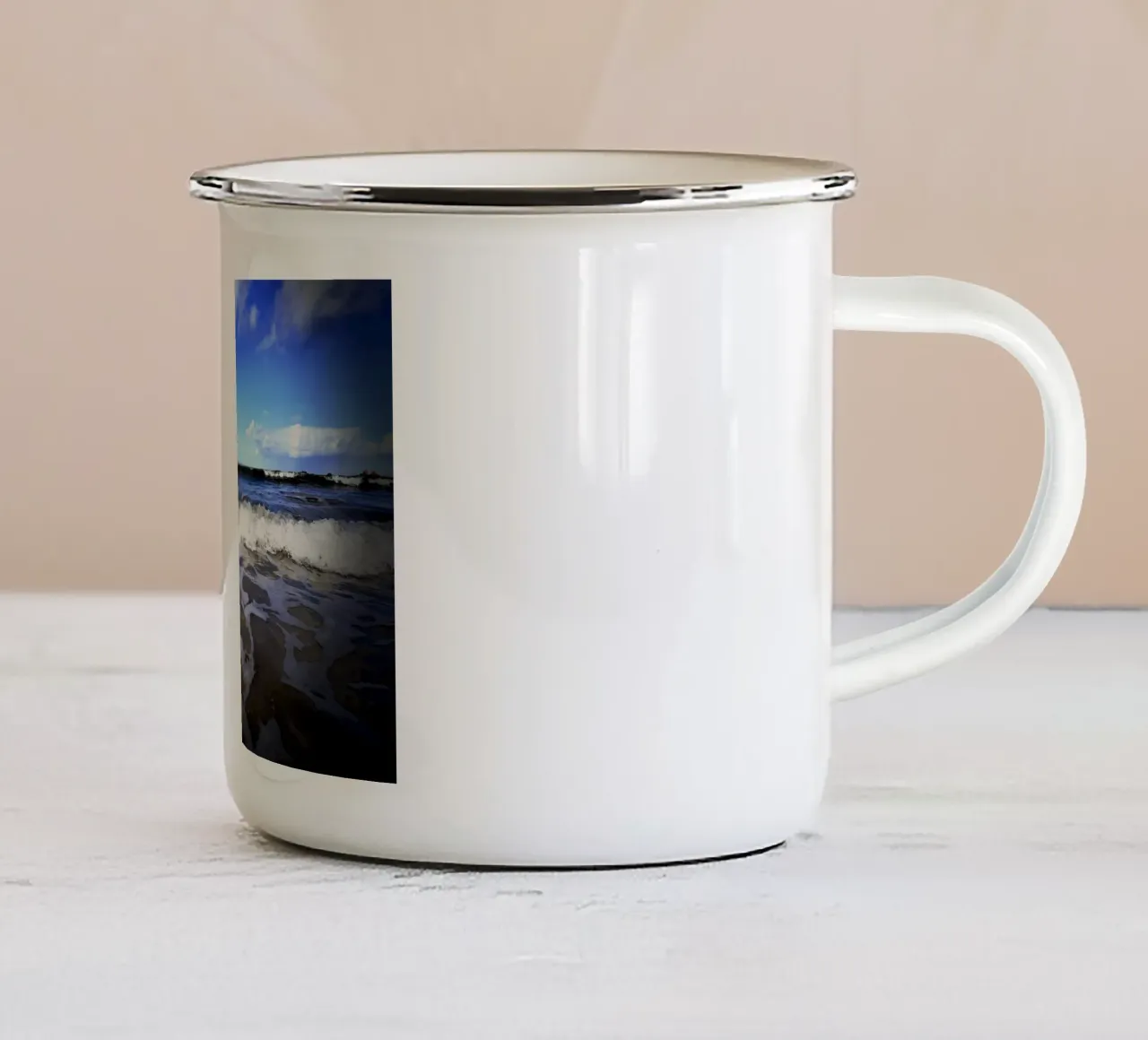 FAA69 tazza in smalto da Thierry vobmann photography