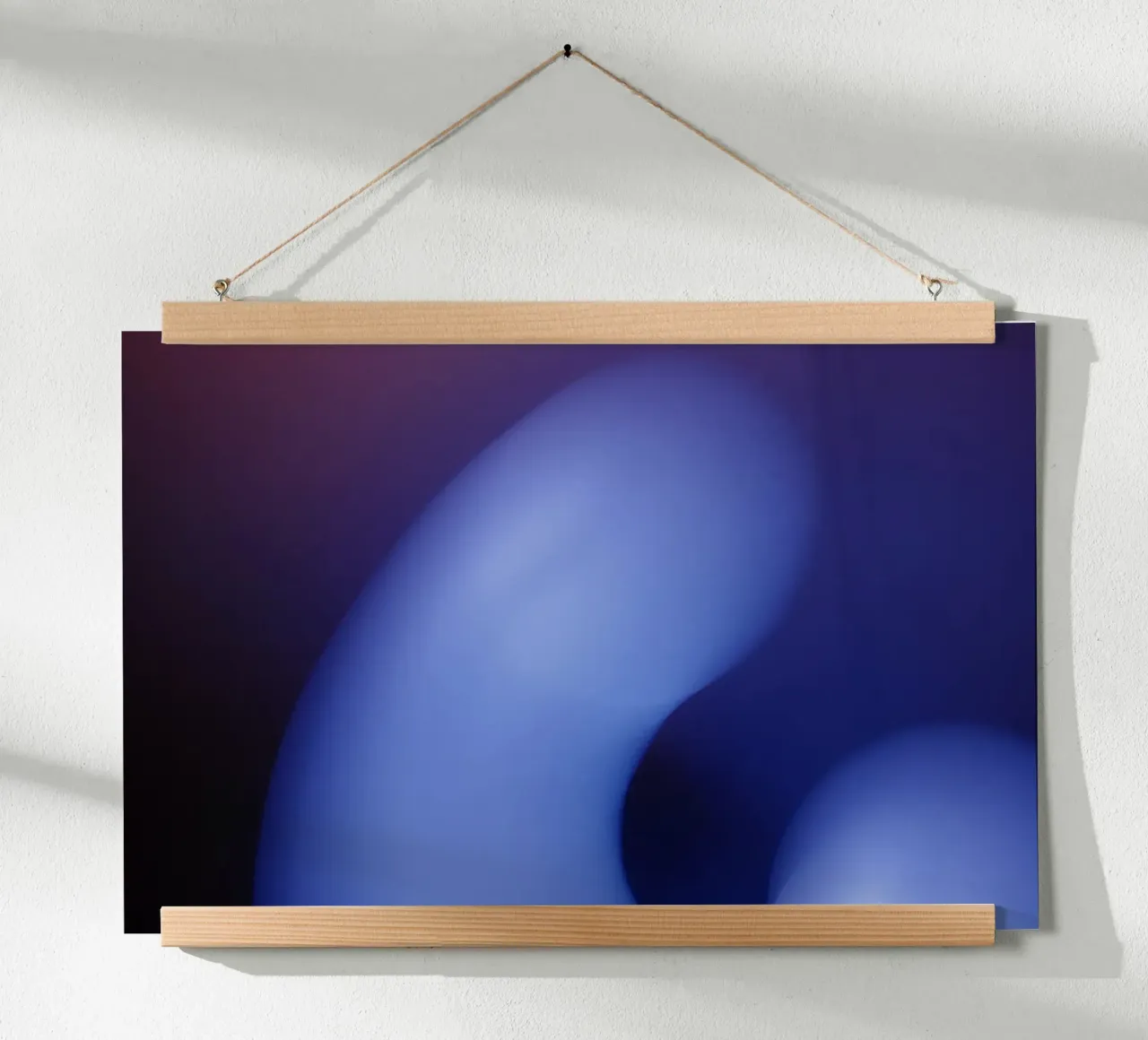 Blue II poster con telaio in legno da Kristin R