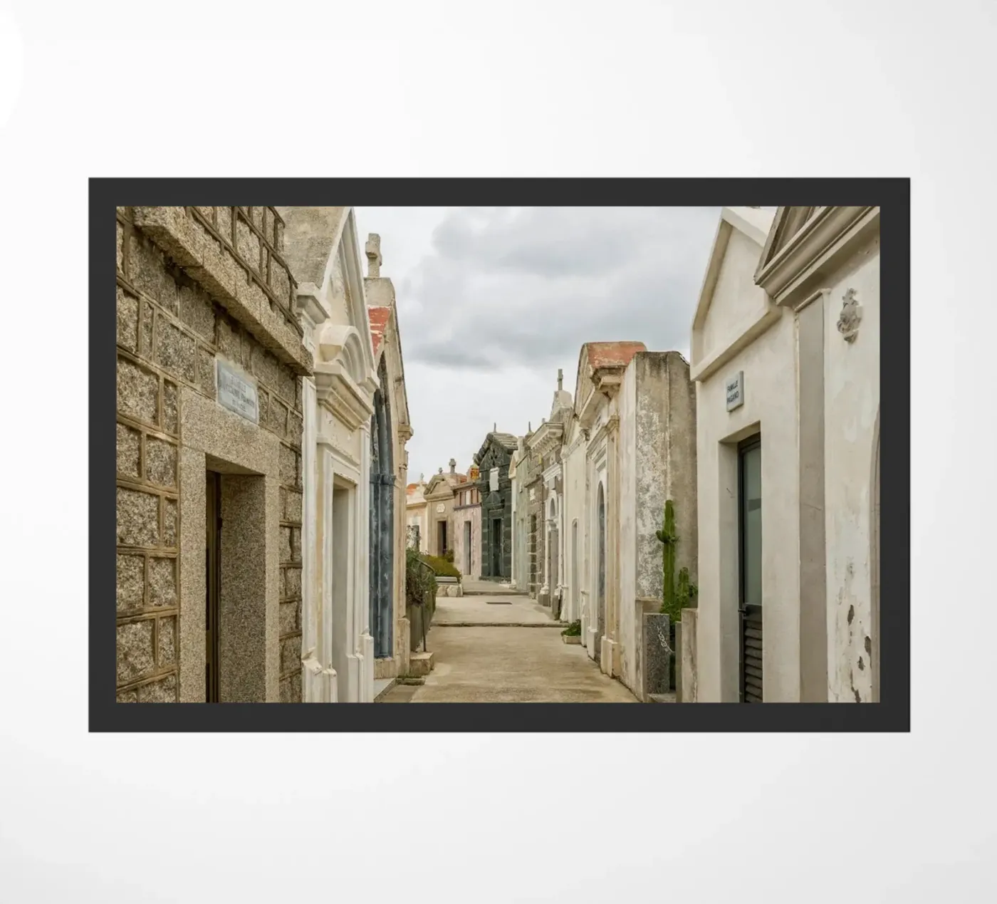 Case funerarie zerbino da Curious Collections by Marielle Leenders