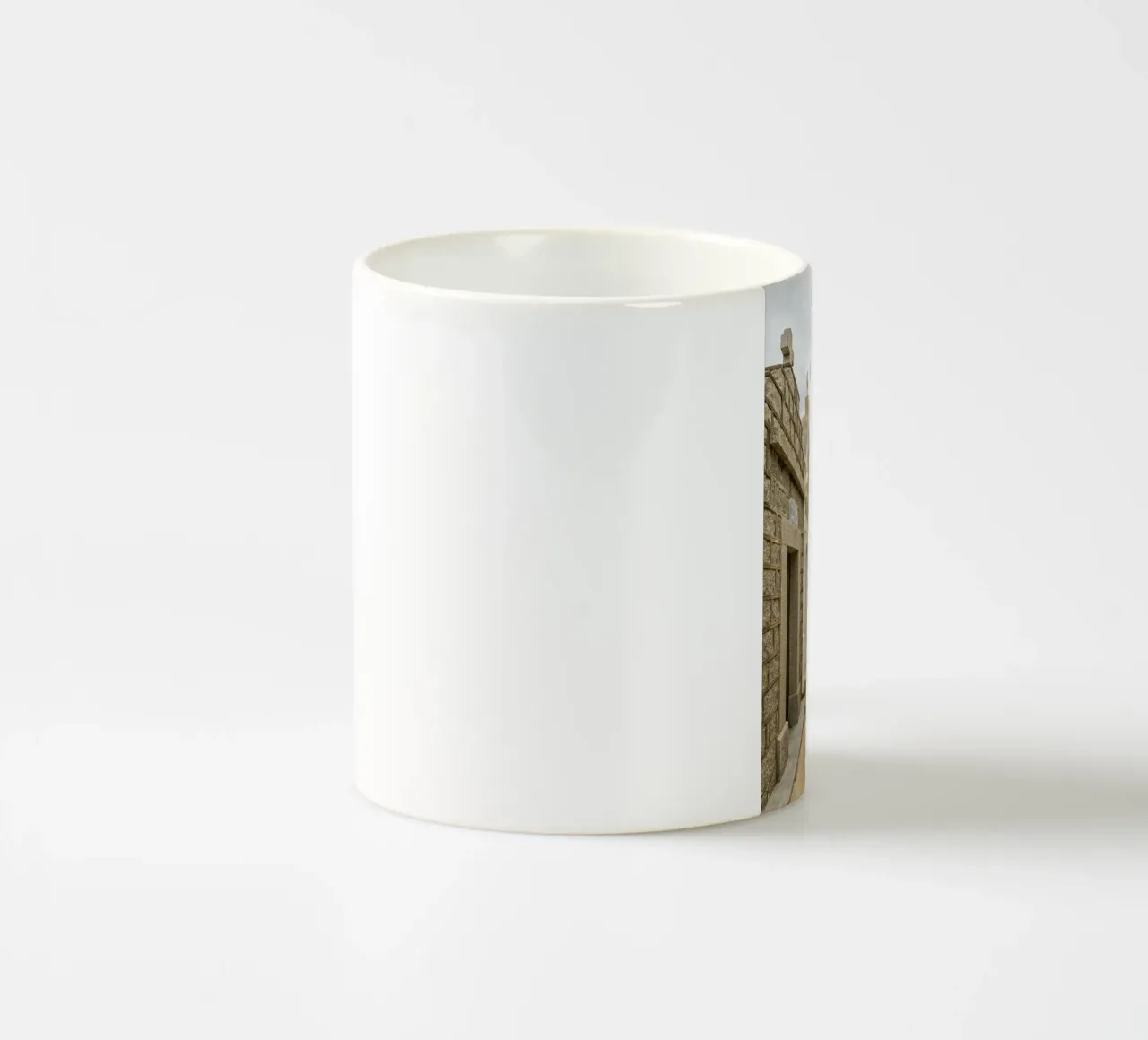 Case funerarie tazza in ceramica da Curious Collections by Marielle Leenders