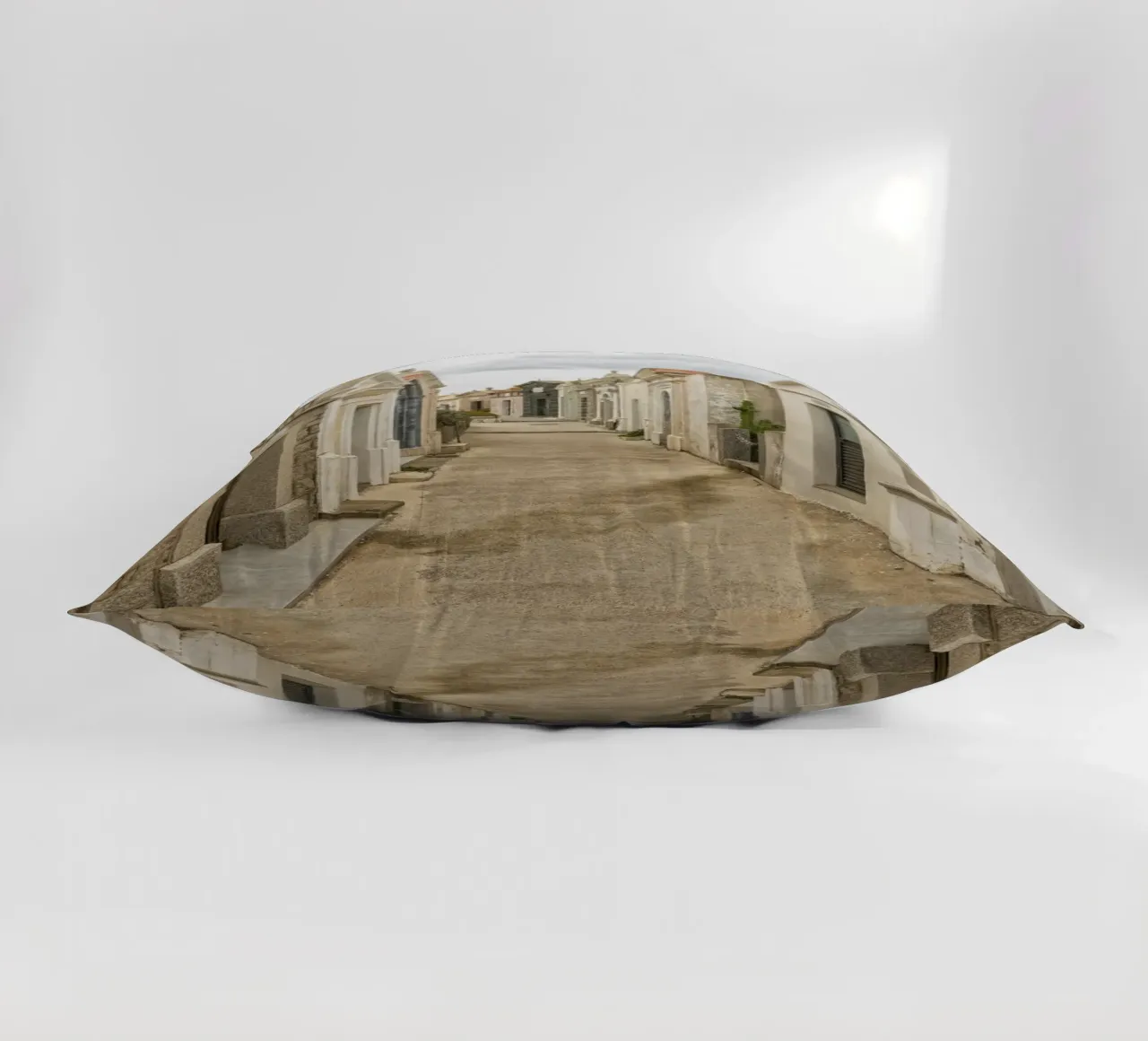 Cimitero storico cuscino da Curious Collections by Marielle Leenders