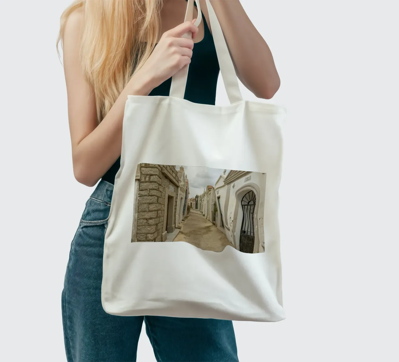 Cimitero storico borsa in juta da Curious Collections by Marielle Leenders