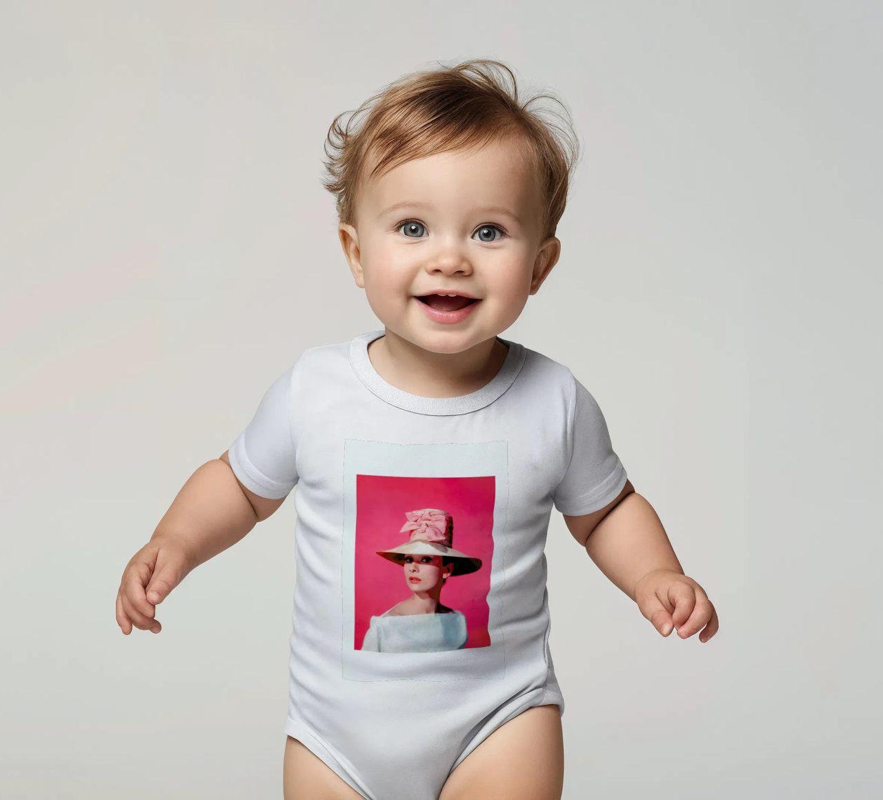 Audrey Hepburn in Funny Face, 1957 Kurzarm Babybody von Gallery Print and Art Limited