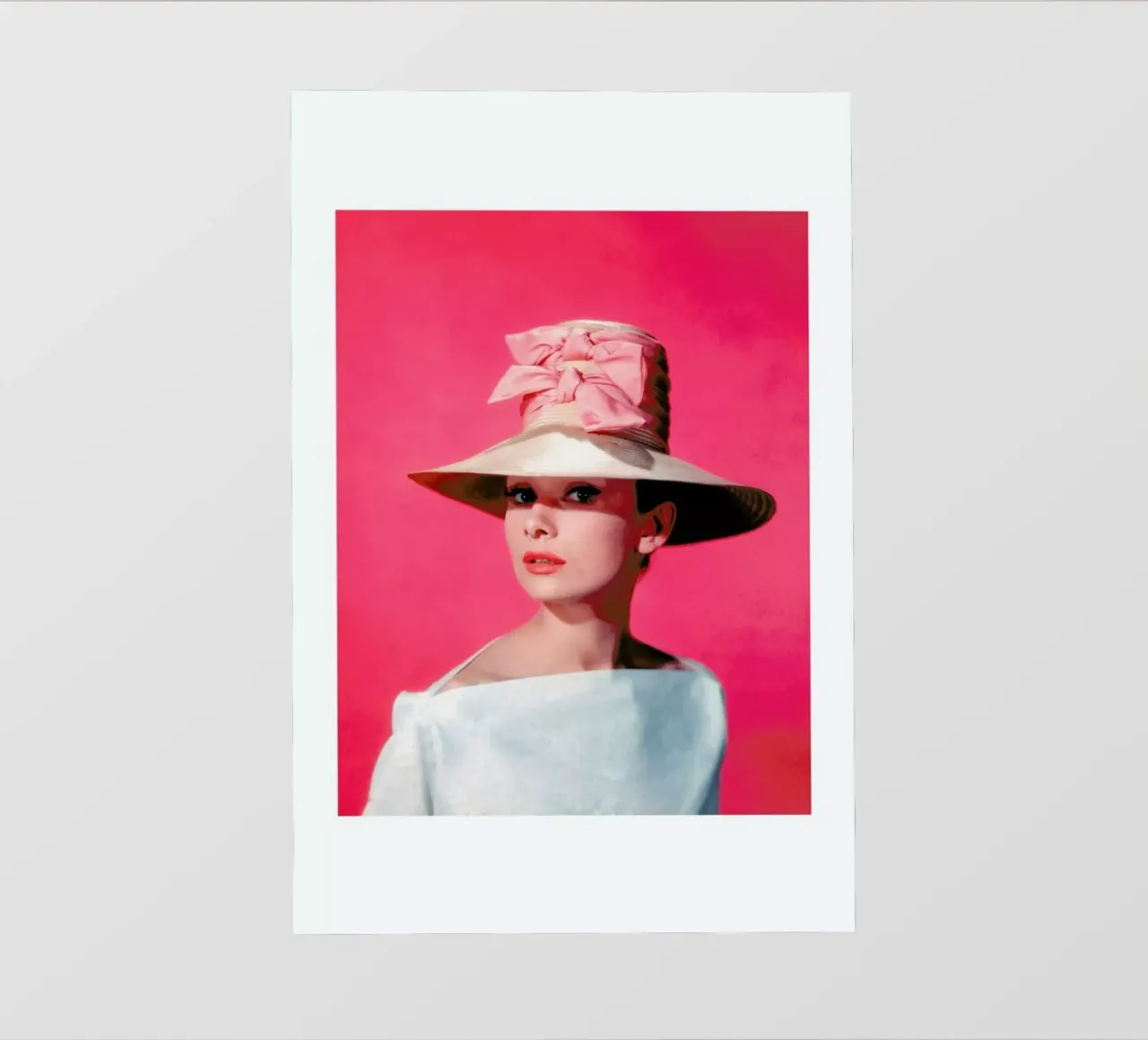 Audrey Hepburn in Funny Face, 1957 pellicola backlit da Gallery Print and Art Limited
