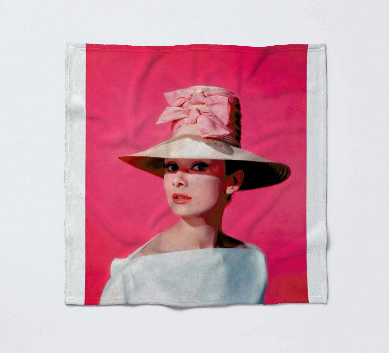 Audrey Hepburn in Funny Face, 1957 Fleecedecke von Gallery Print and Art Limited