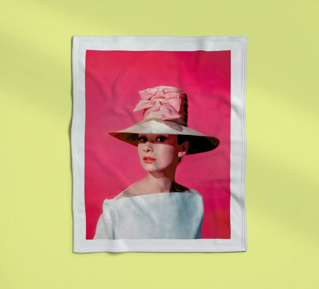 Audrey Hepburn in Funny Face, 1957 Fleecedecke von Gallery Print and Art Limited