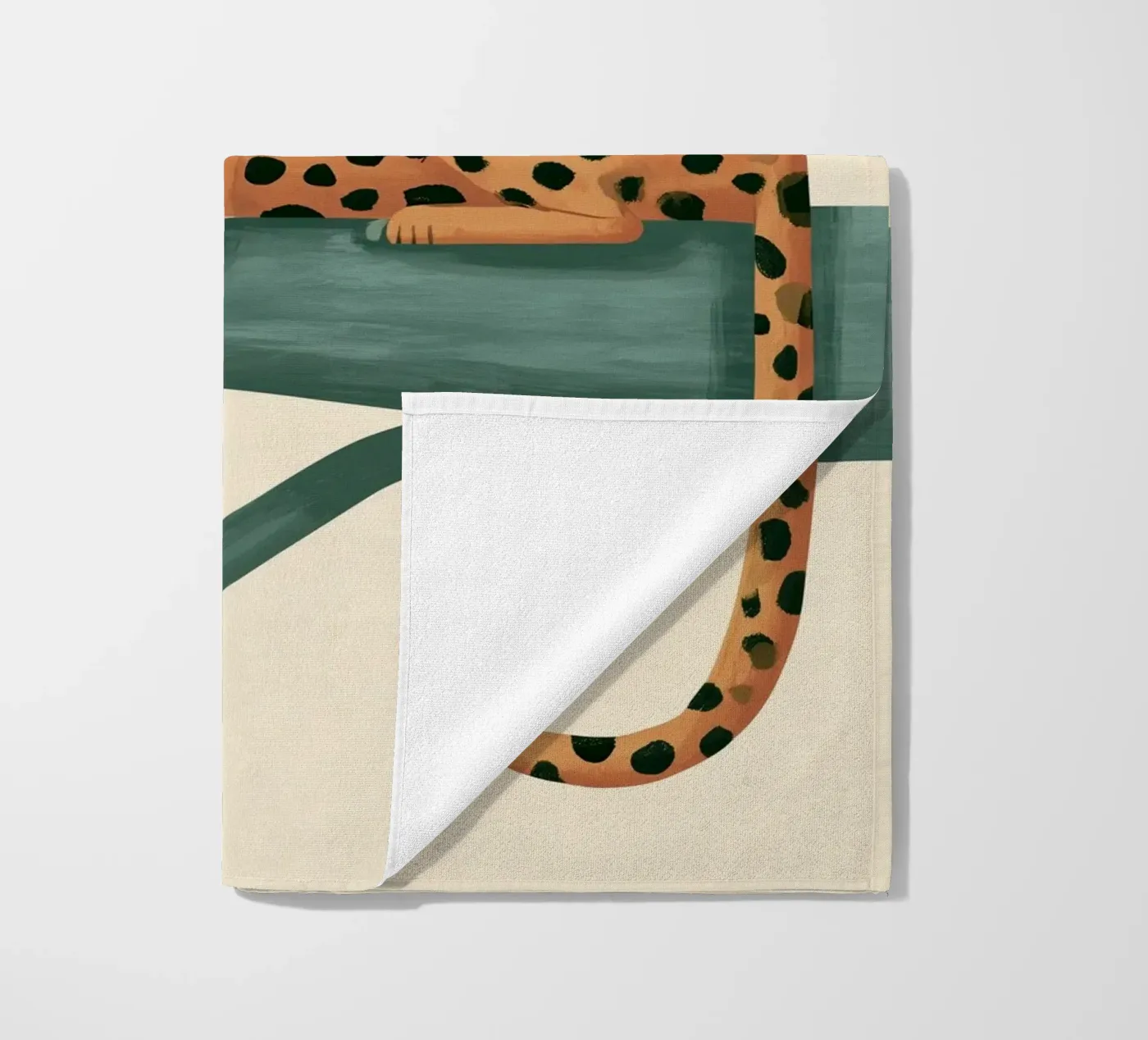 Napping Leopard Strandtuch von Lilo