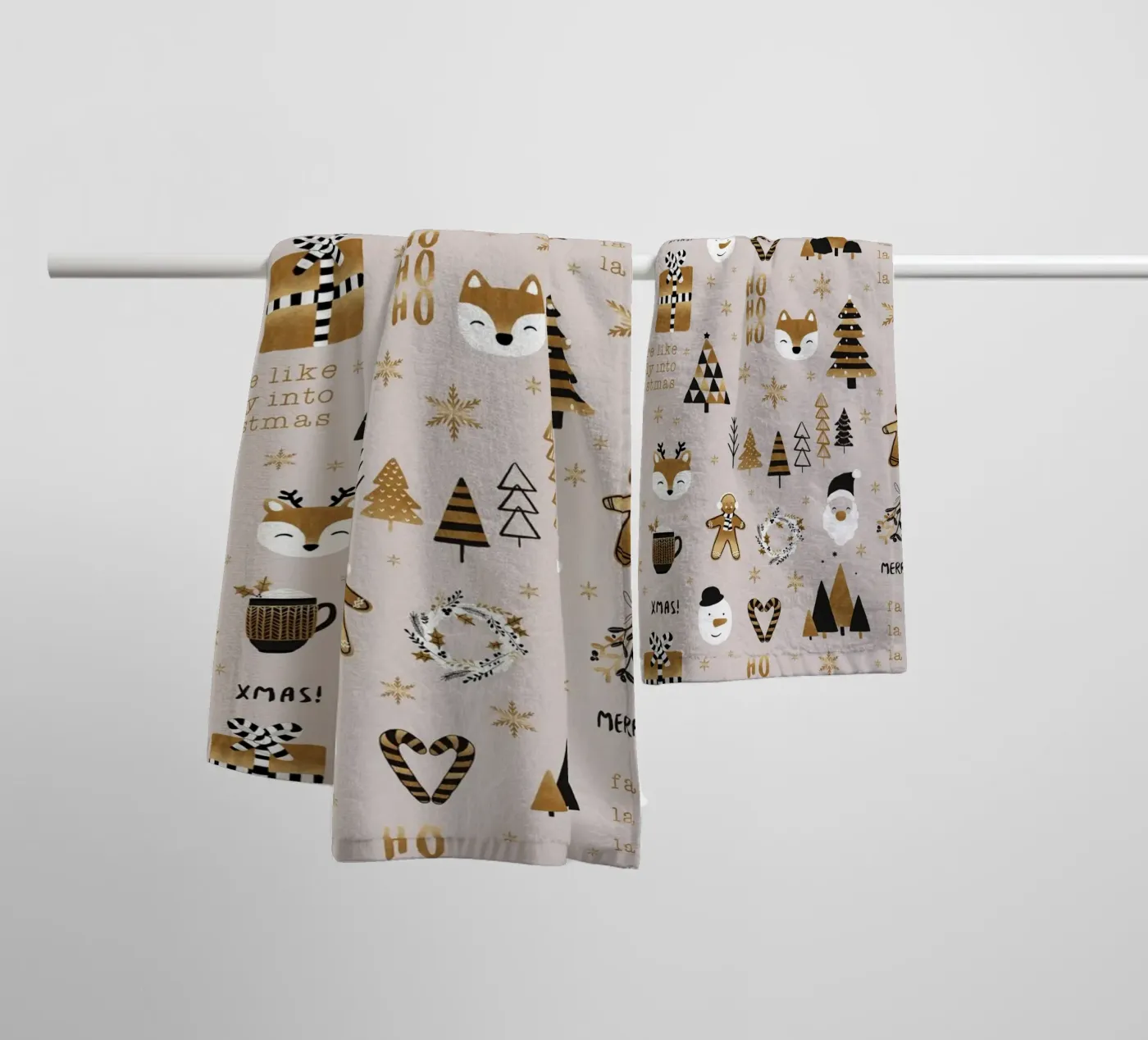 Weihnachtskranz Handtuch von Orara Studio