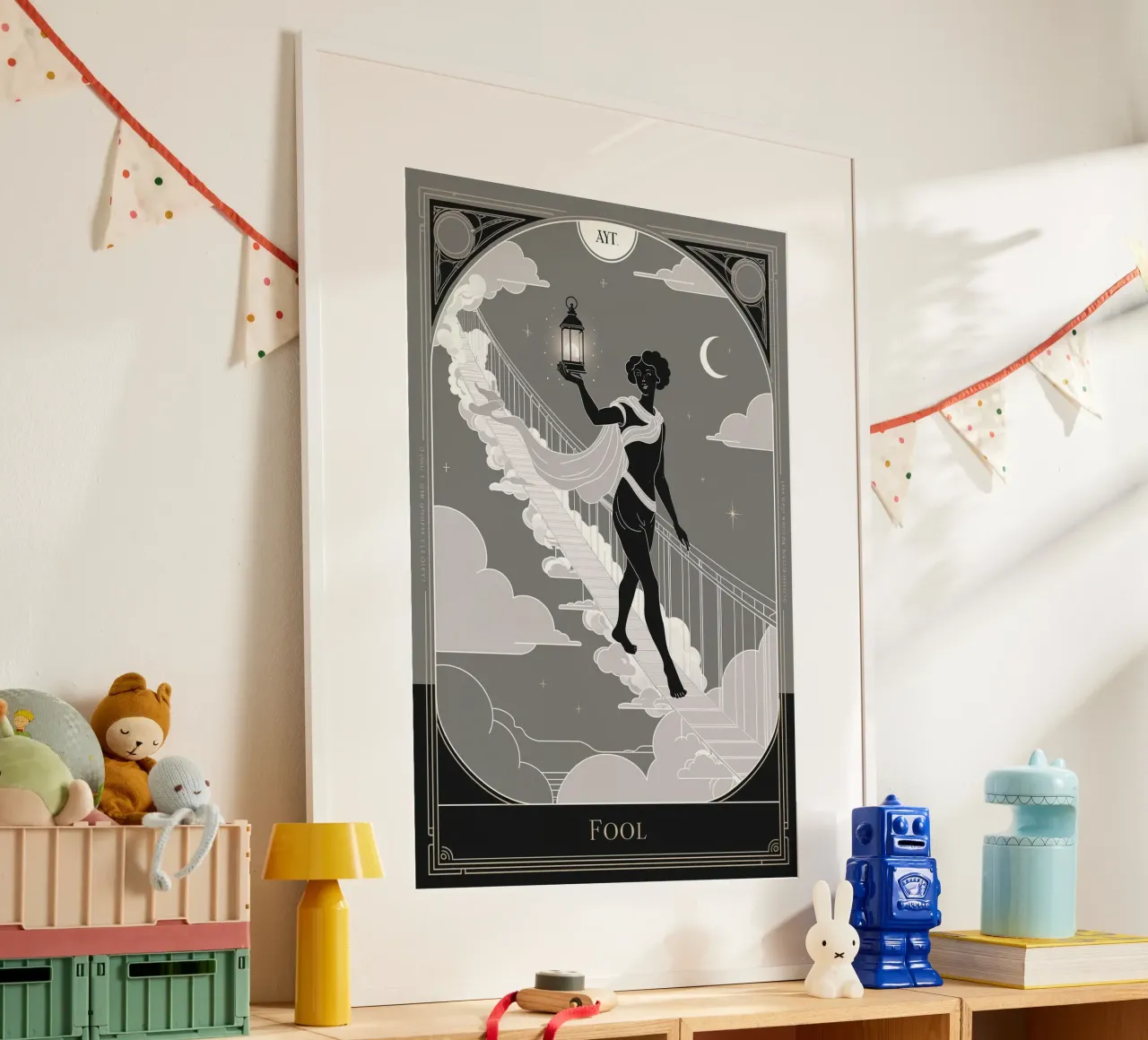 The Fool – The Wanderer’s Call Poster mit Holzrahmen von Mystique & Muse