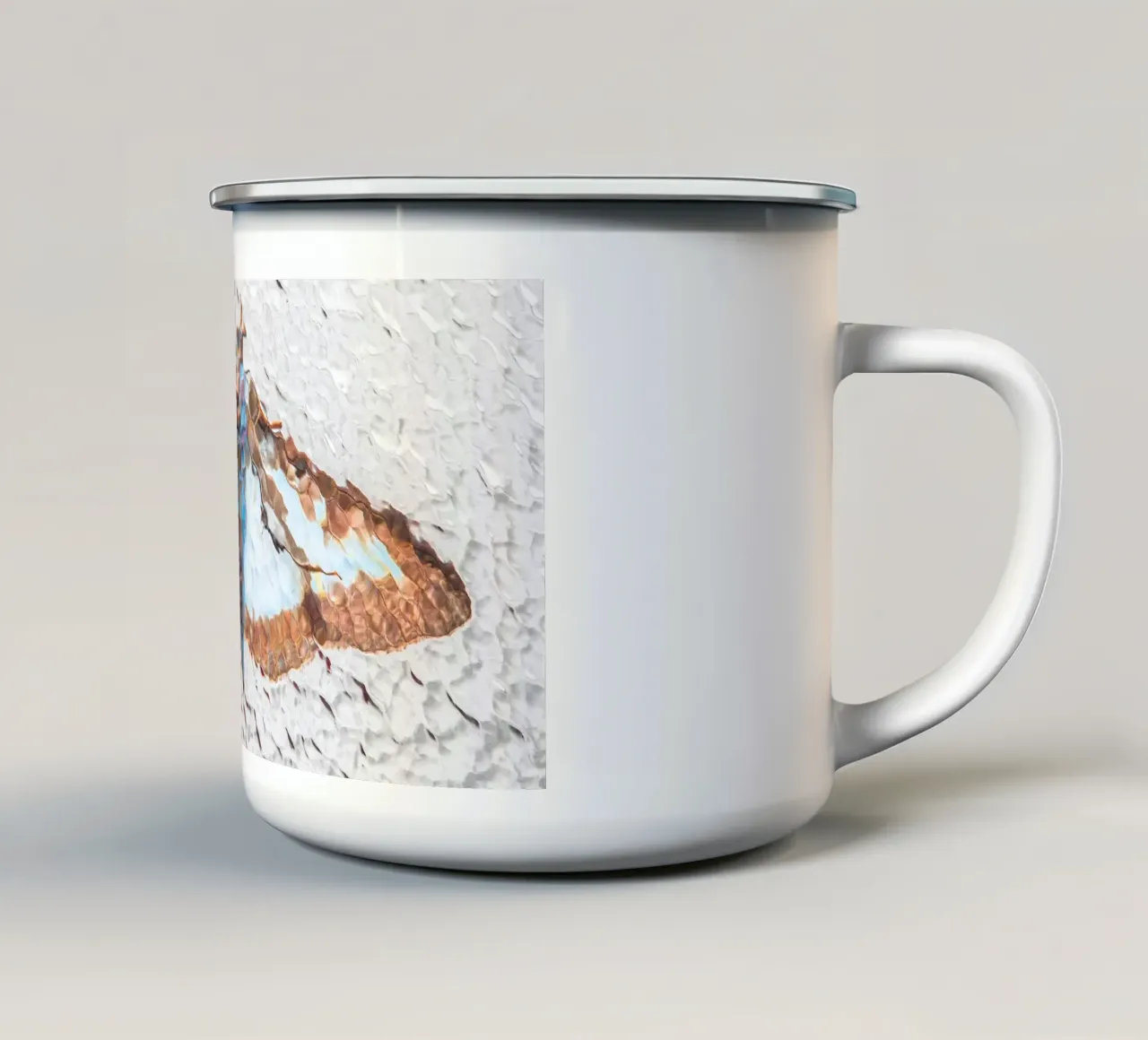 Falena tazza in smalto da Dave Hare Photography