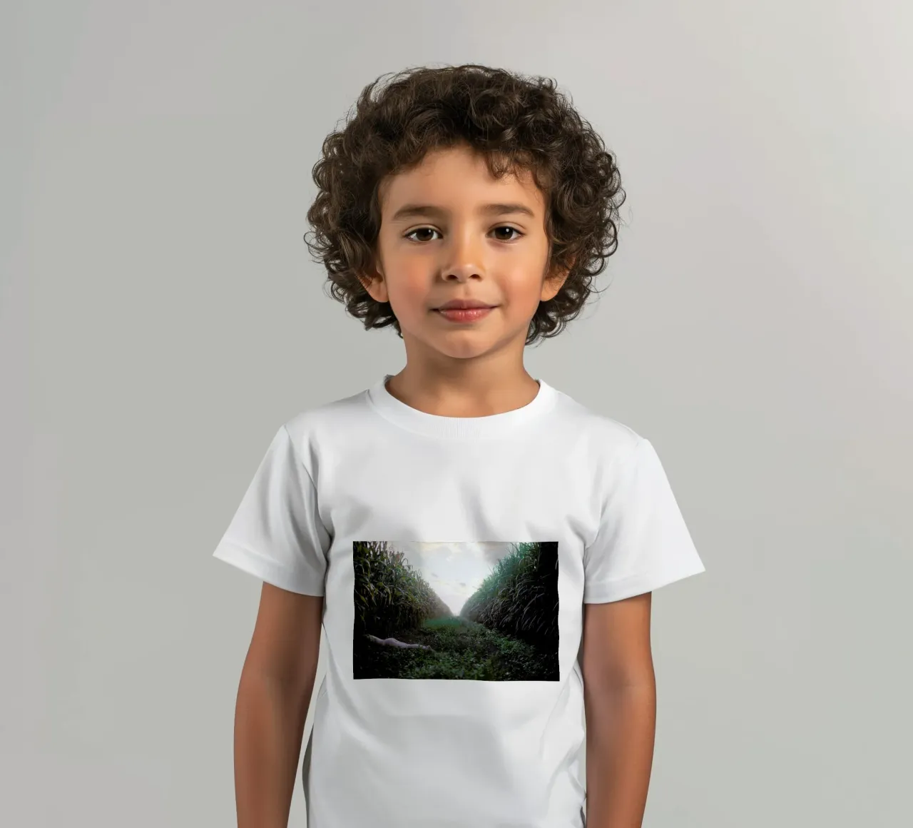 Self kinder t-shirt van Ana Topoleanu