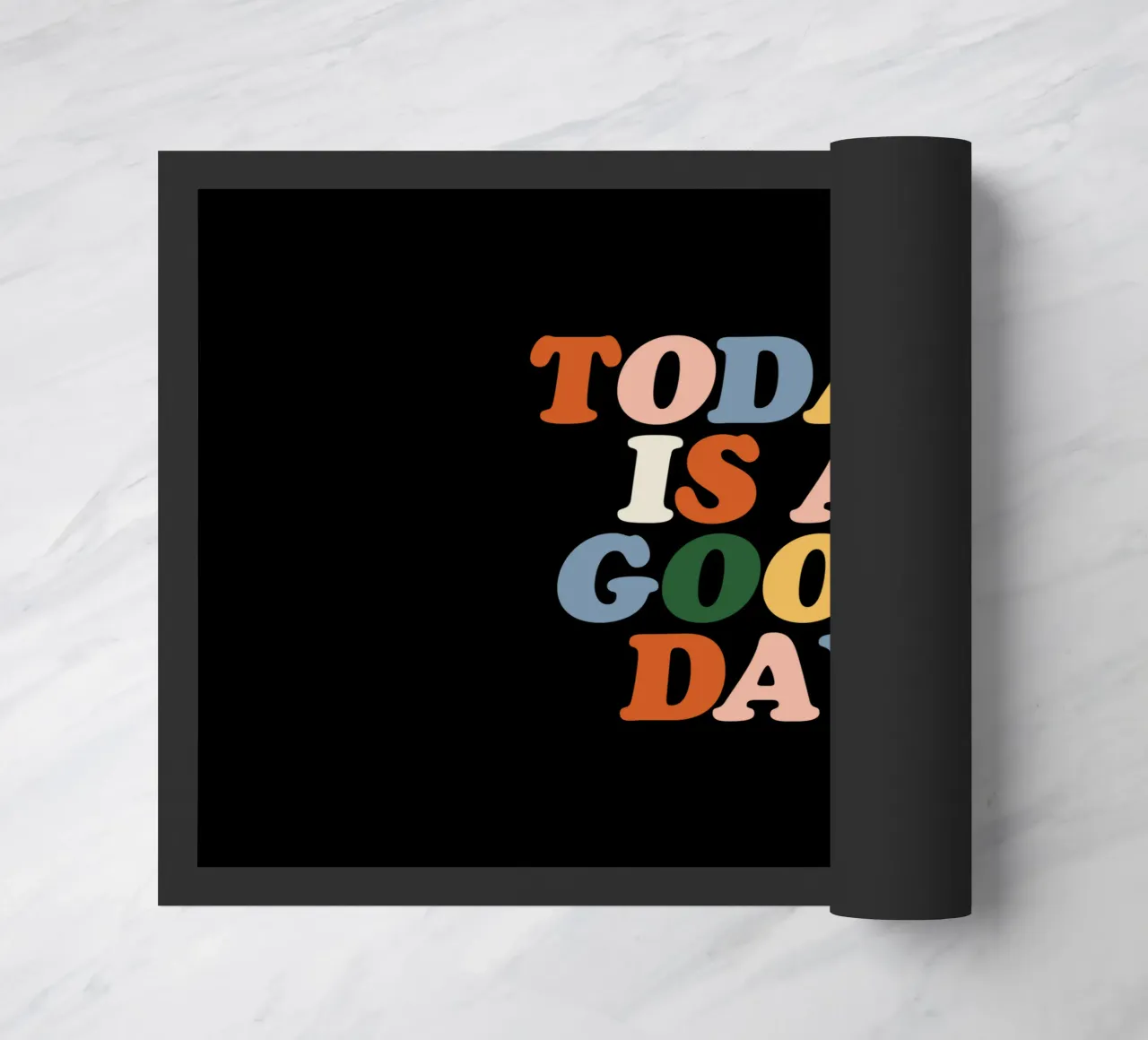 Today is a Good Day Retro Typografie Design on Black paillasson de THE MOTIVATED TYPE