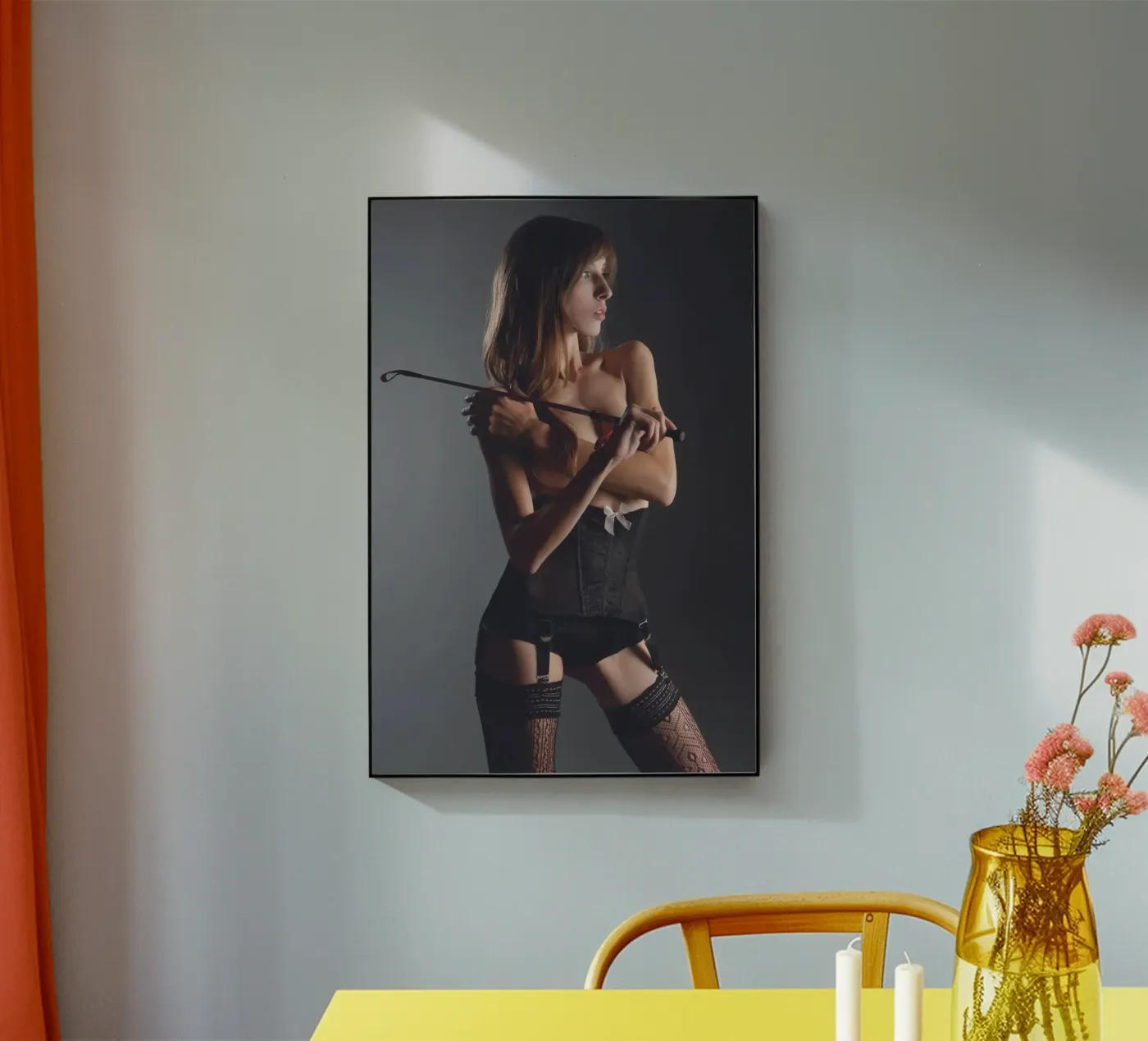 Jane in nero plexiglass da Dave Hare Photography