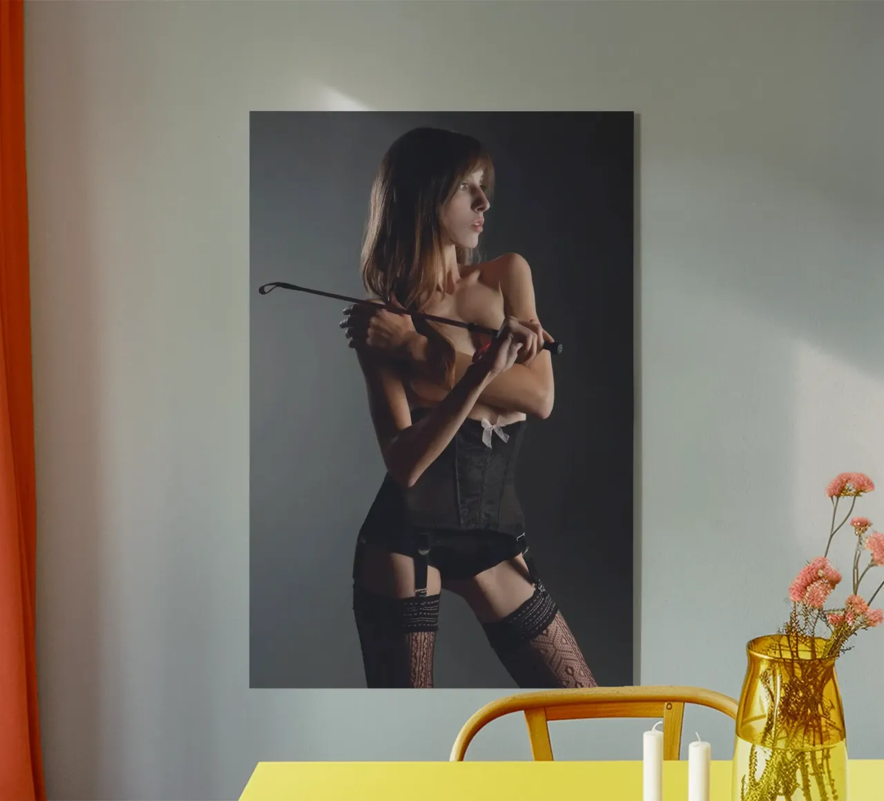 Jane in nero plexiglass da Dave Hare Photography