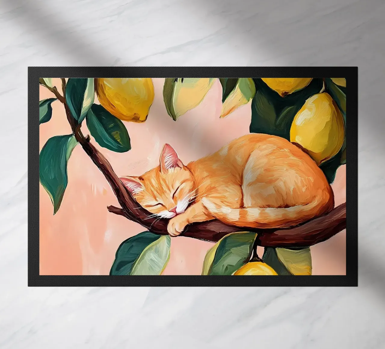Gatto rosso addormentato su un albero di limoni zerbino da IamHomeStudio