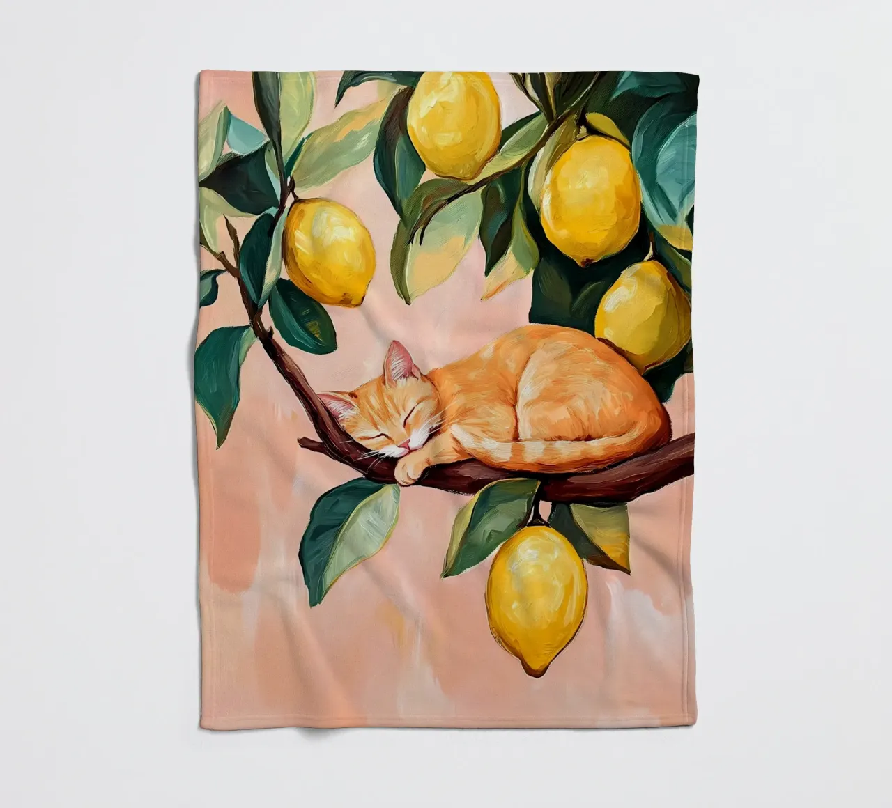 Gatto rosso addormentato su un albero di limoni coperta in pile da IamHomeStudio