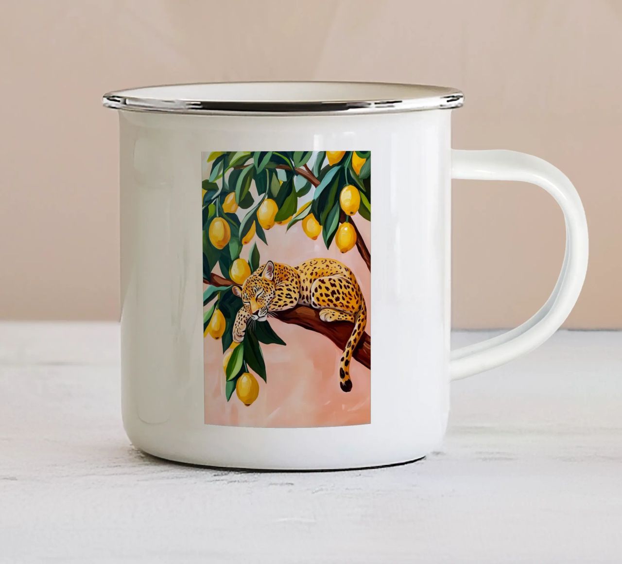 Schlafender Leopard auf Zitronenbaum Emaille Tasse von Olga Wildrose