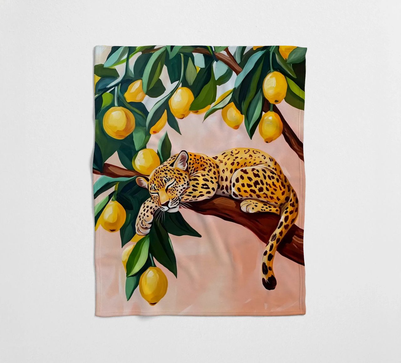 Schlafender Leopard auf Zitronenbaum Fleecedecke von Olga Wildrose