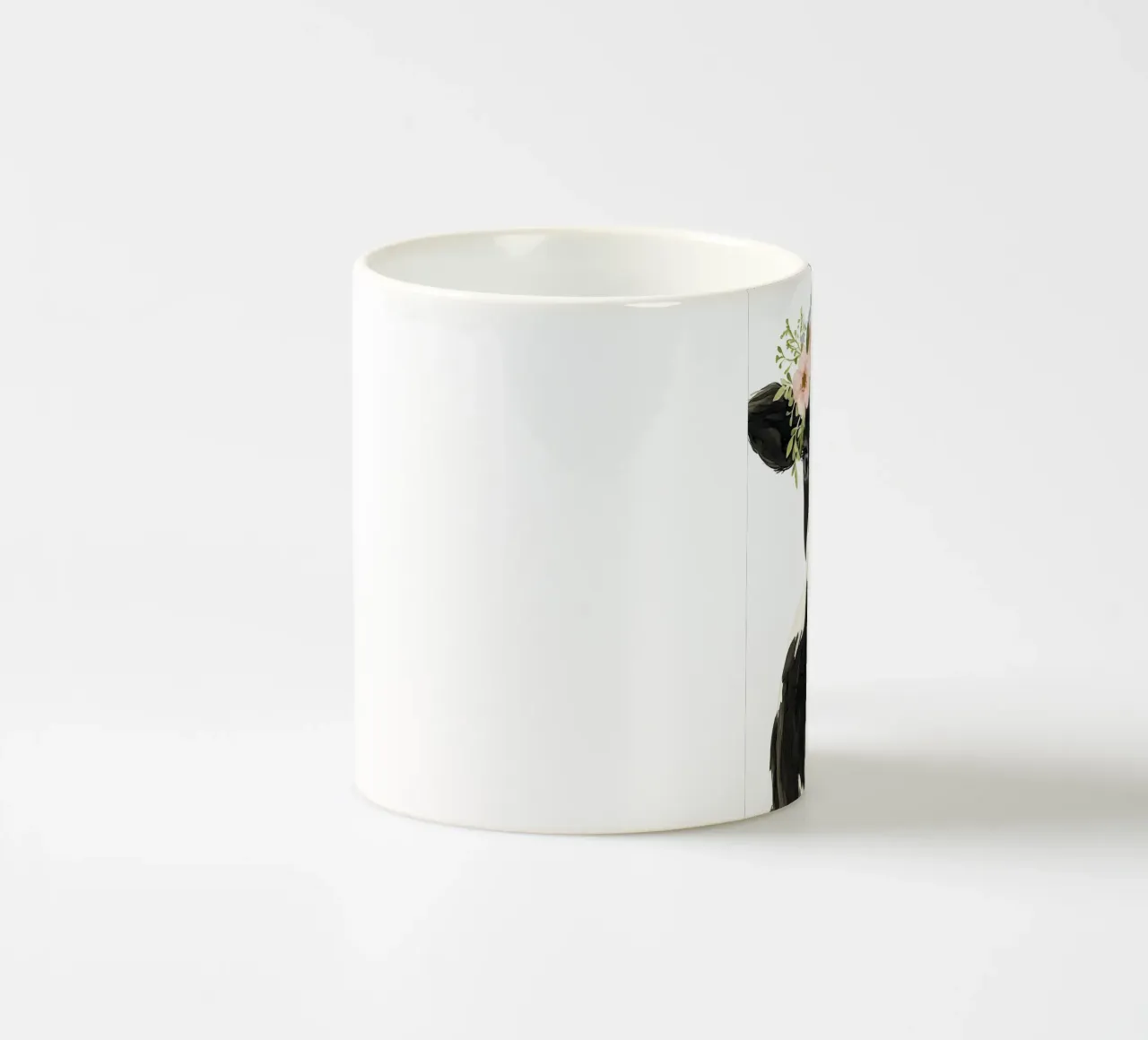 Mucca con corona floreale tazza in ceramica da IamHomeStudio