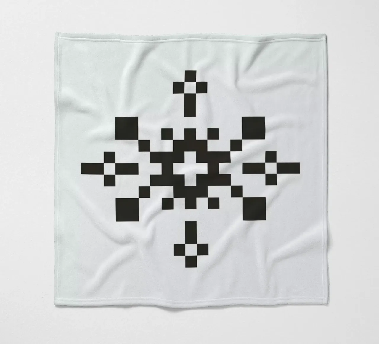 Black Snowflake 1 coperta in pile da Studio One