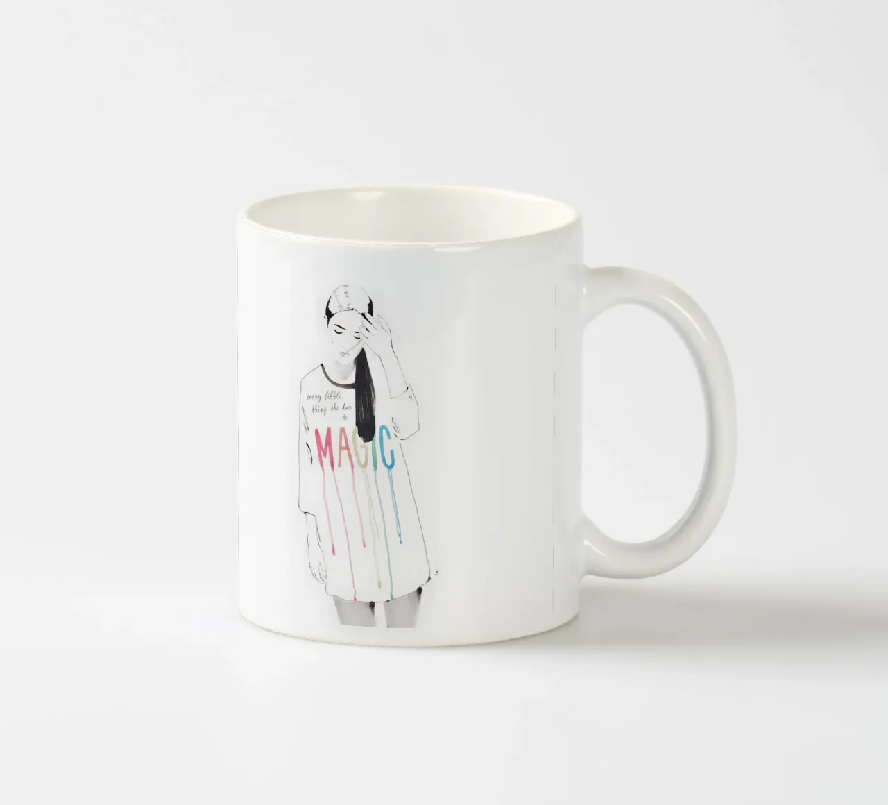 Every Little Thing She Does Is Magic tazza in ceramica da Manuel Rebollo