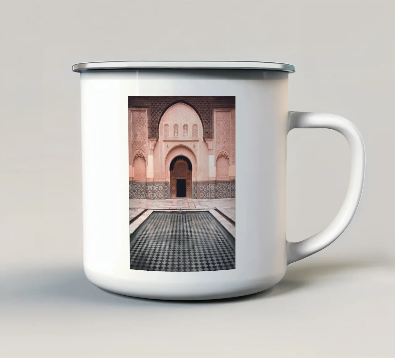 Cortile orientale - Architettura mistica a mosaico tazza in smalto da Whole©