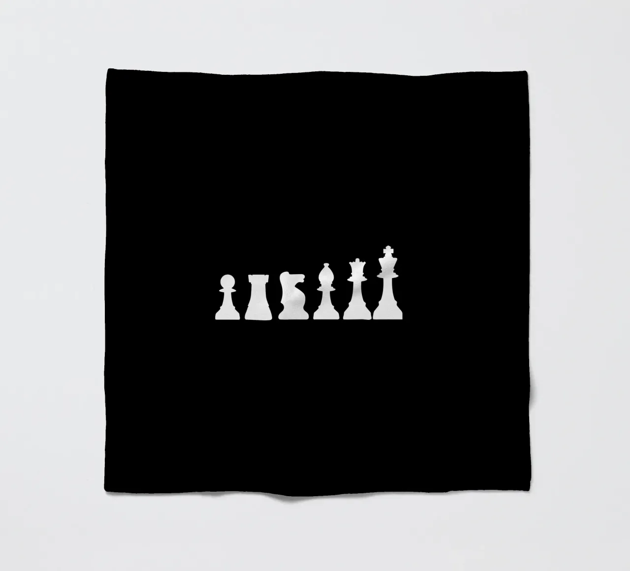 Chess game pieces coperta in pile da happieeagle