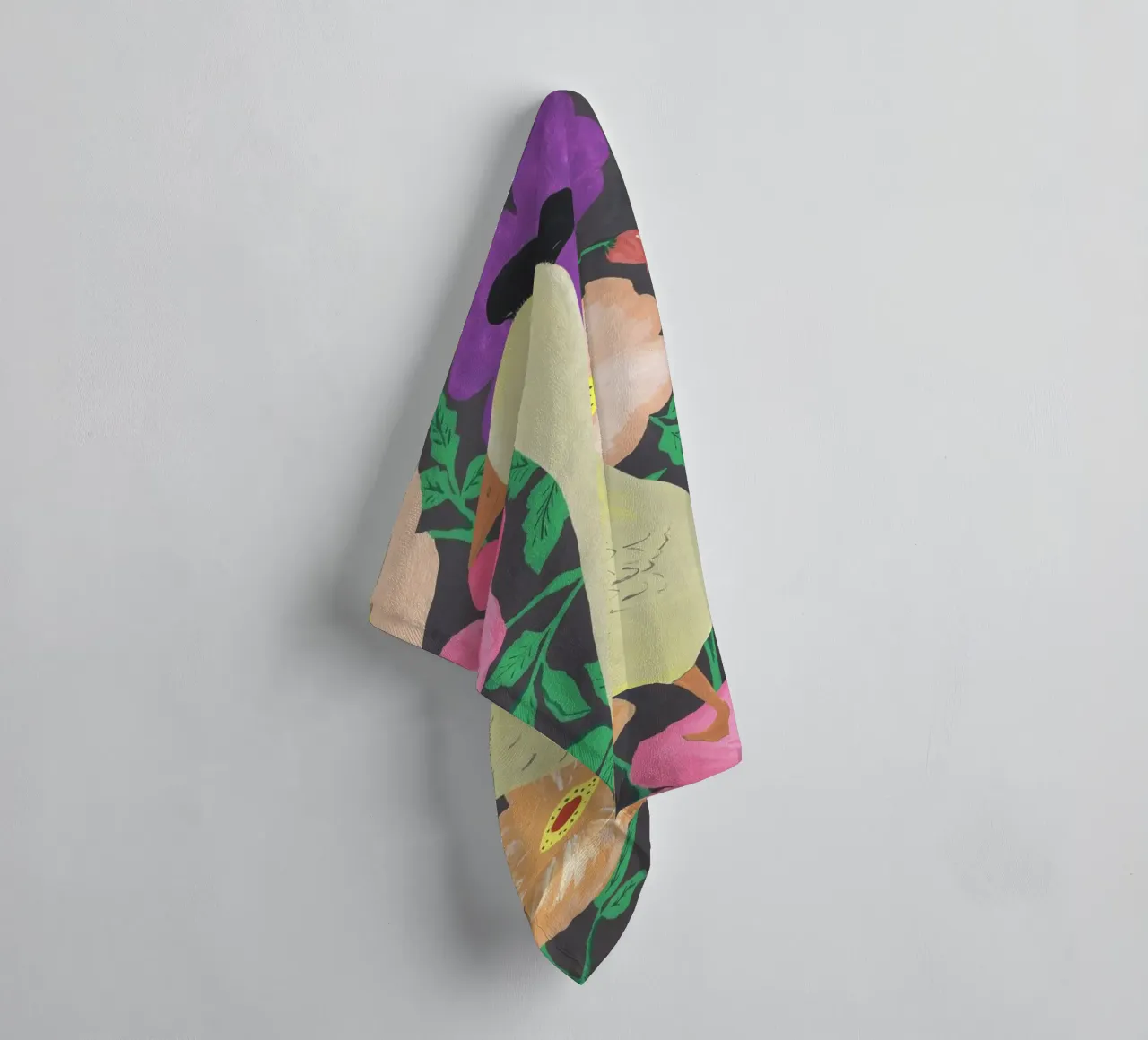 Ducks on Floral Background asciugamano da bagno da Atelier Mave