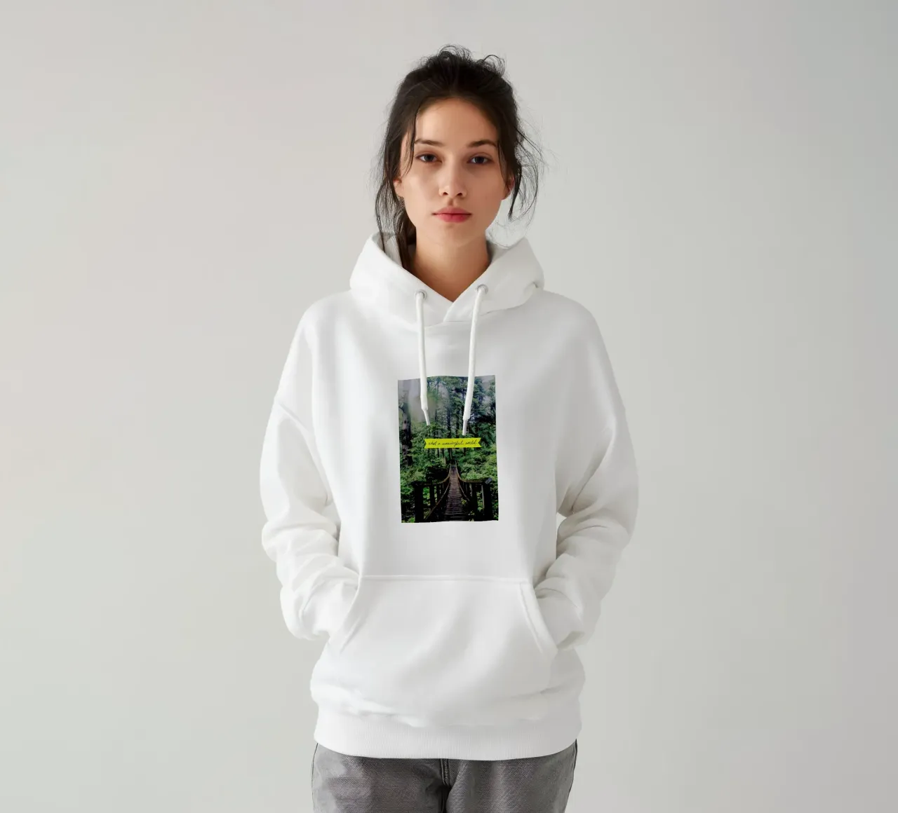 What a Wonderful World sudadera con capucha de Leah Flores