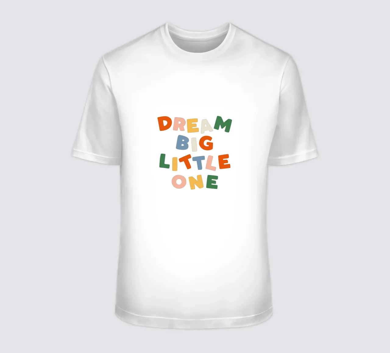 Dream Big Little One Design tipografico colorato t-shirt da THE MOTIVATED TYPE