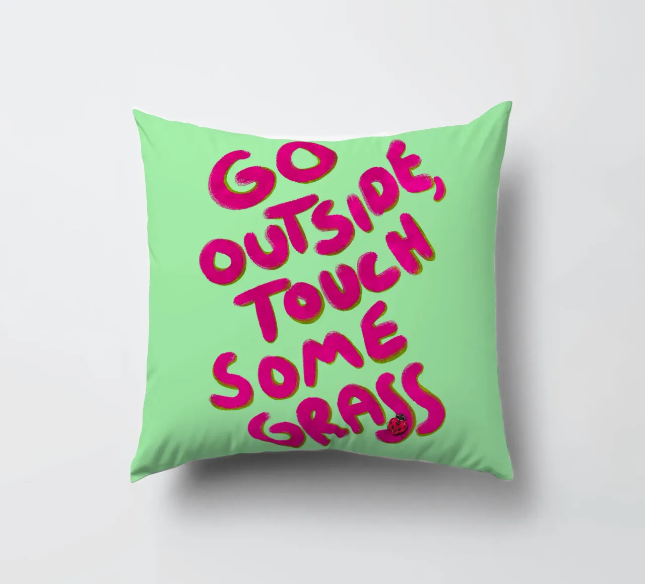 Go outside, touch some grass - handlettering decorative cushion by Illustration Raissa Oltmanns
