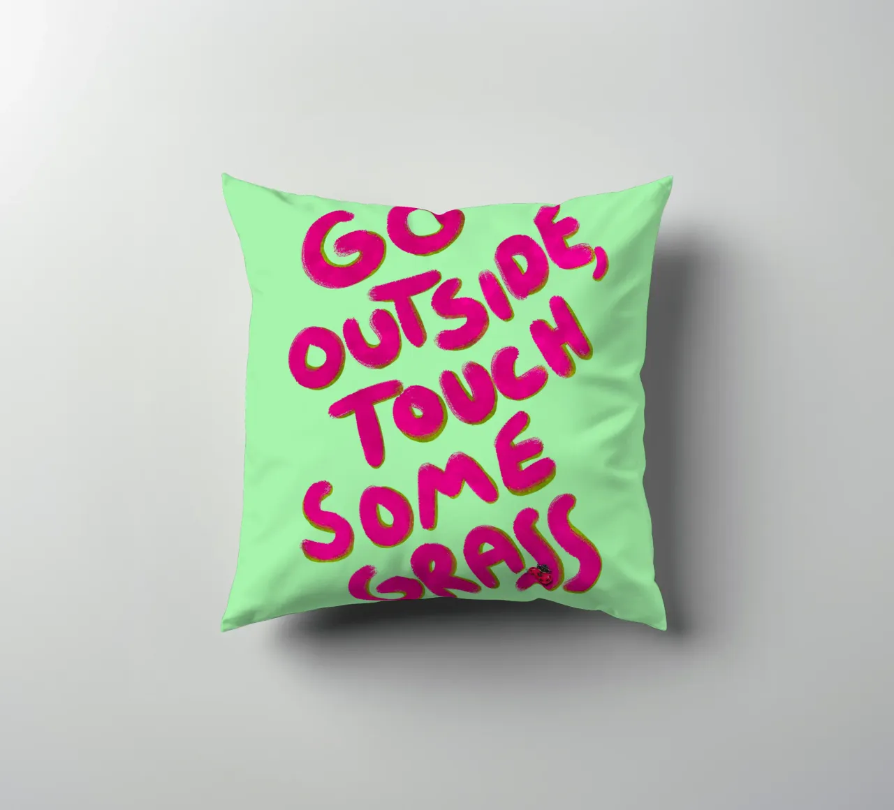 Go outside, touch some grass - handlettering cuscino da Illustration Raissa Oltmanns
