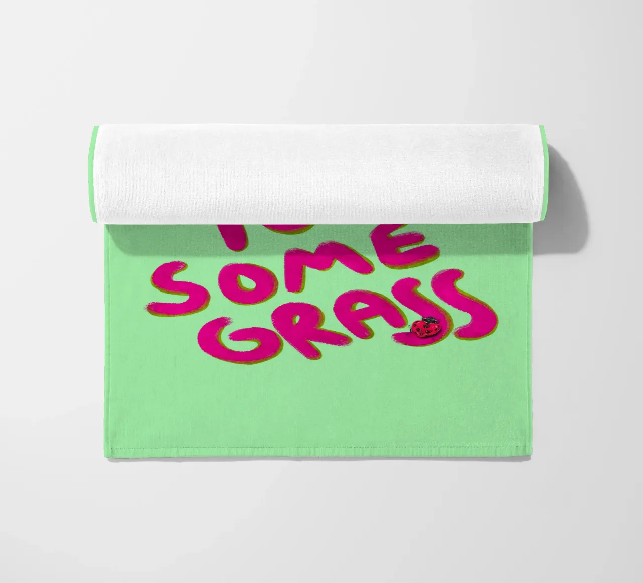 Go outside, touch some grass - handlettering toalla de playa de Illustration Raissa Oltmanns